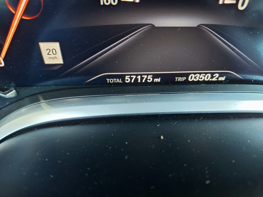 Used 2019 BMW 740i w/ Executive Package image 26