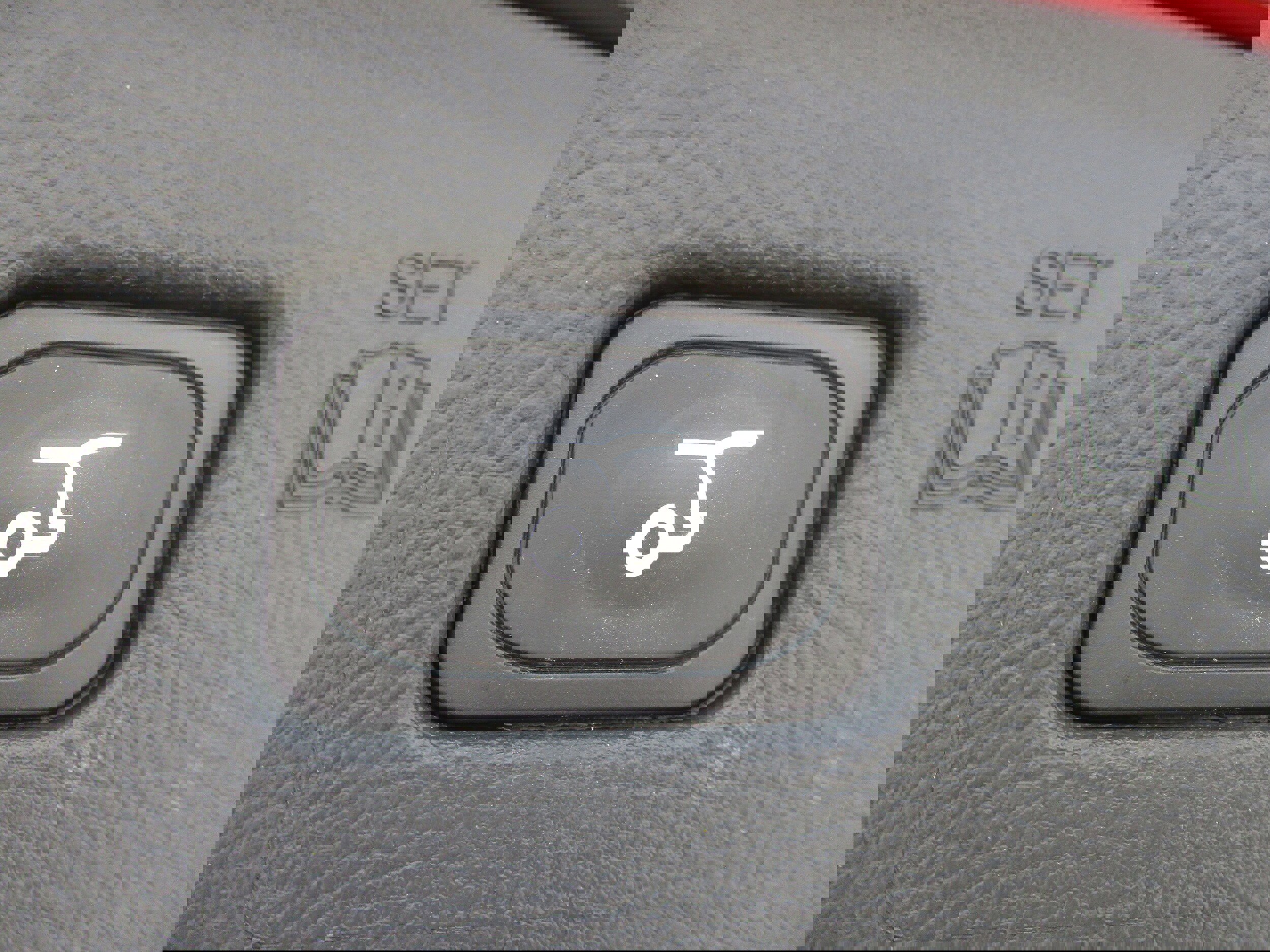 Used 2024 Ford Edge SEL w/ Convenience Package image 19