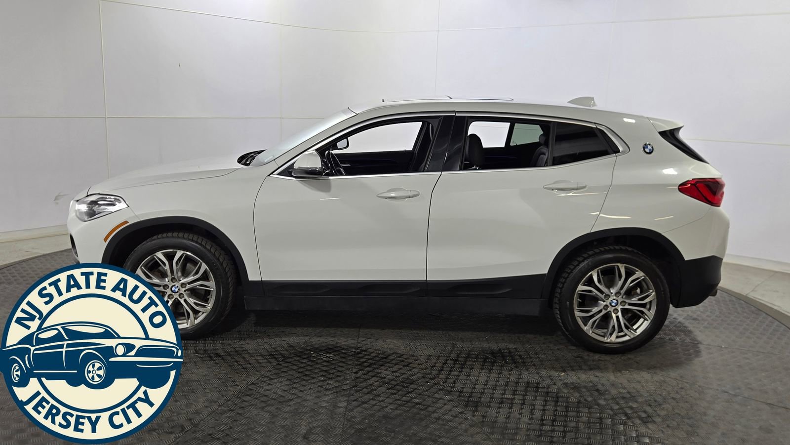Used 2019 BMW X2 xDrive28i w/ Convenience Package AWD/4WD image 4