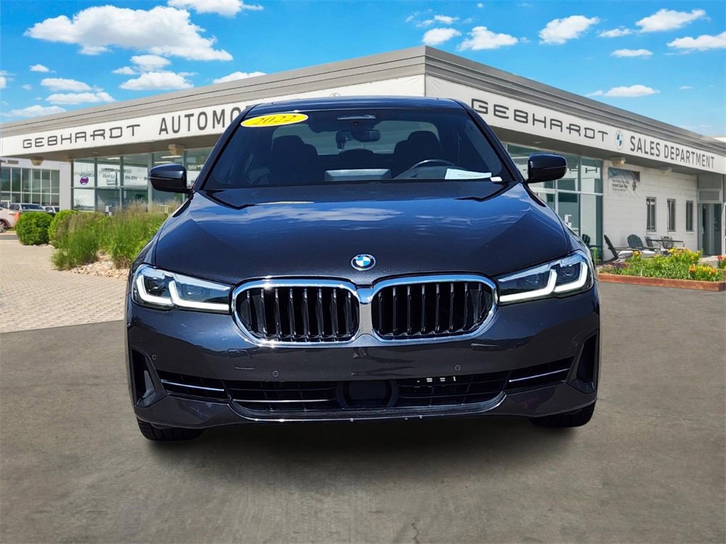 Used 2022 BMW 540i xDrive w/ Premium Package video 2