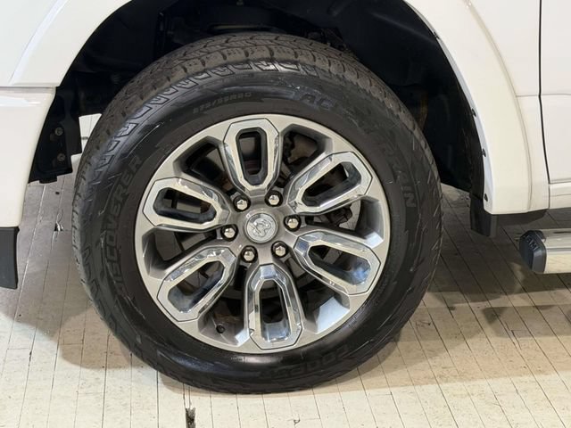Used 2020 RAM 1500 Laramie w/ Sport Appearance Package AWD/4WD image 11
