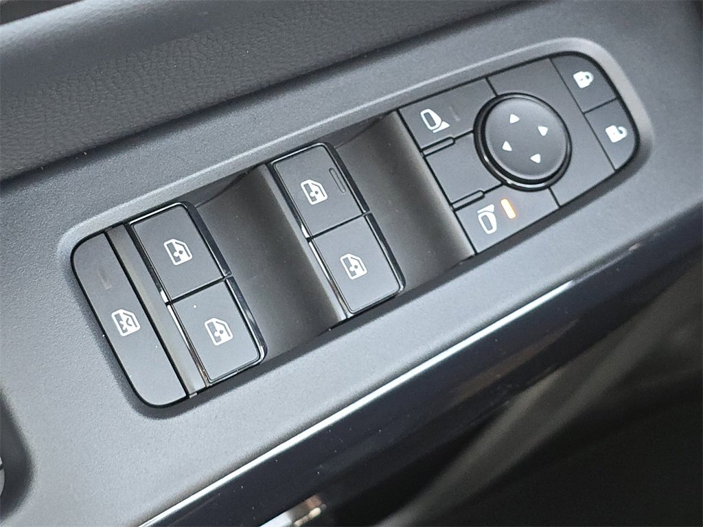 New 2026 Nissan Pathfinder SV FWD image 17