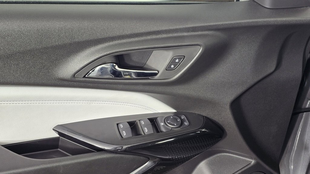 New 2025 Chevrolet Trax LT w/ Driver Confidence Package image 15