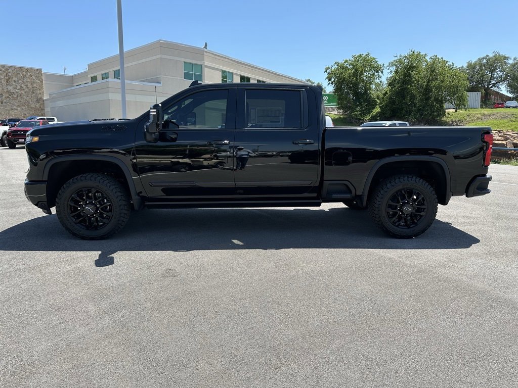 New 2025 Chevrolet Silverado 2500 High Country w/ Midnight Edition image 2