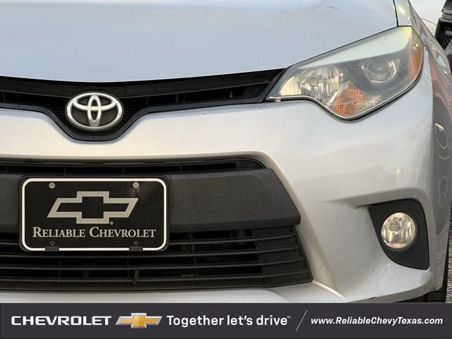 Used 2014 Toyota Corolla LE FWD image 4