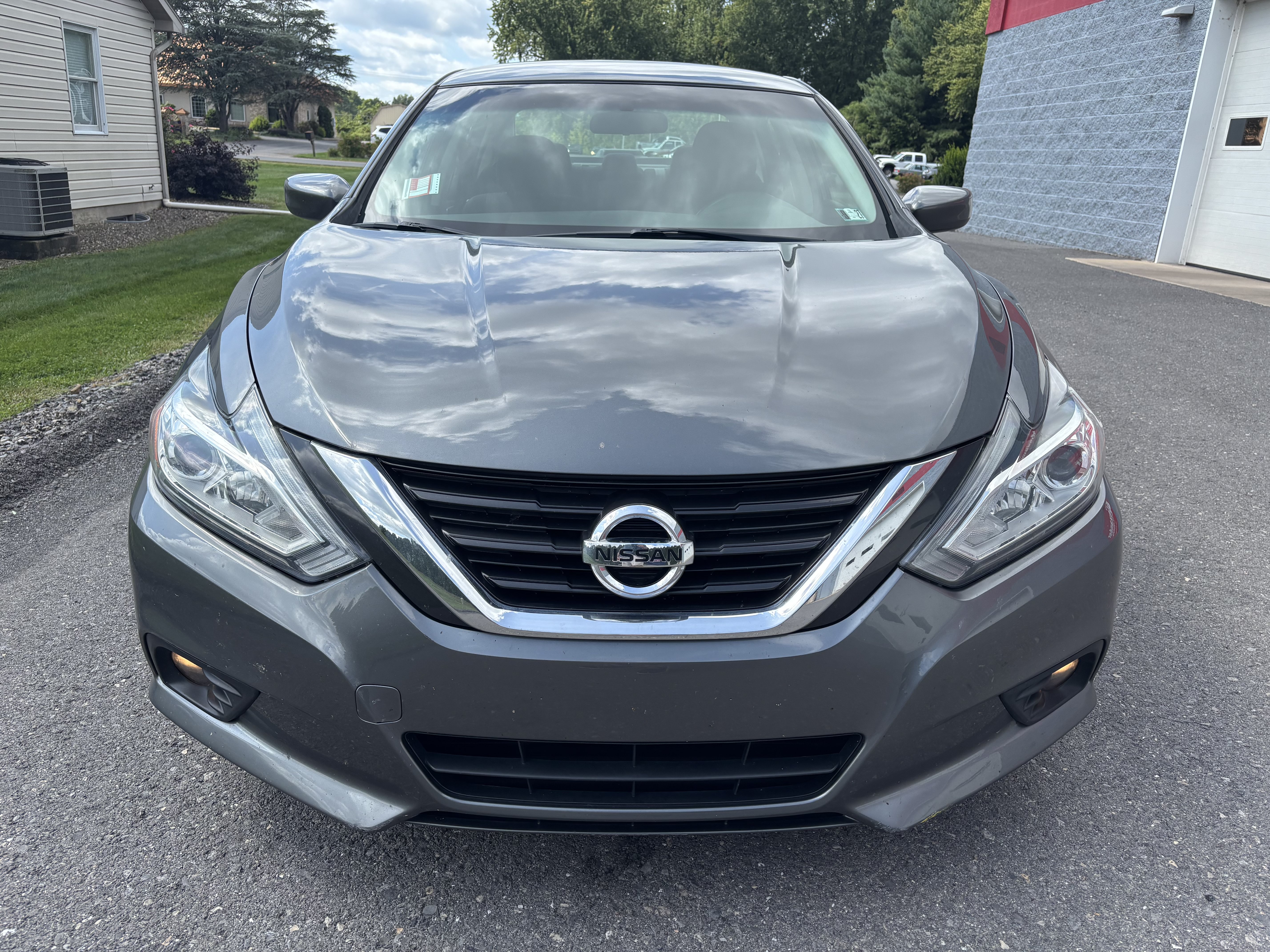 Used 2017 Nissan Altima 2.5 SV FWD image 8