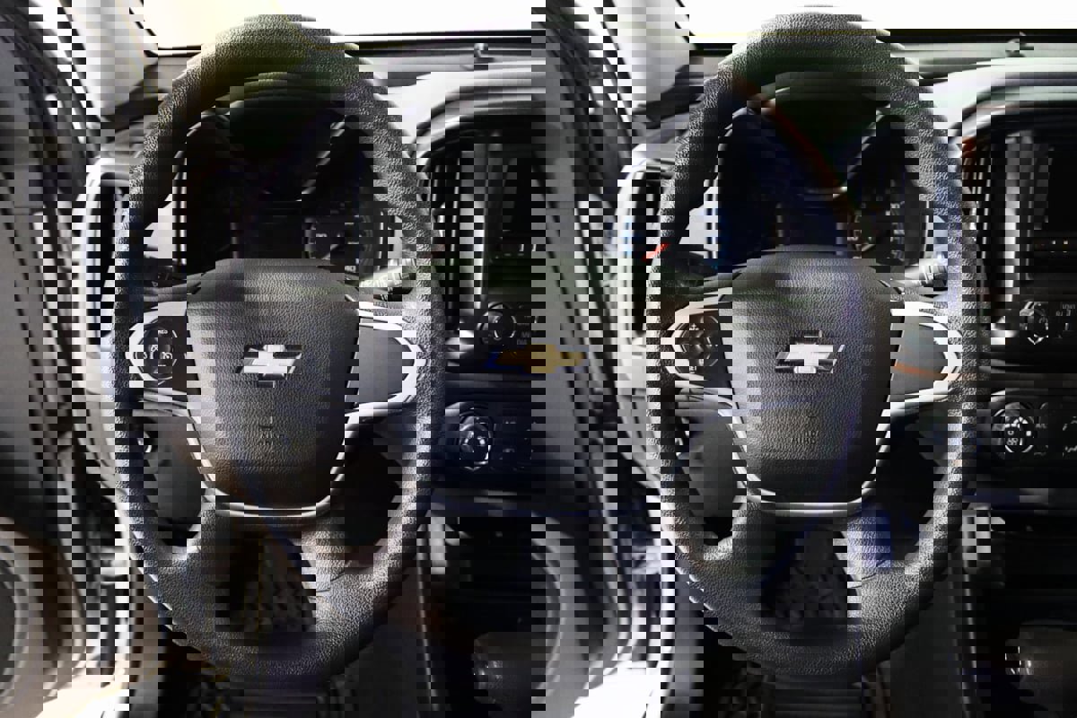 Used 2015 Chevrolet Colorado W/T w/ WT Convenience Package image 34