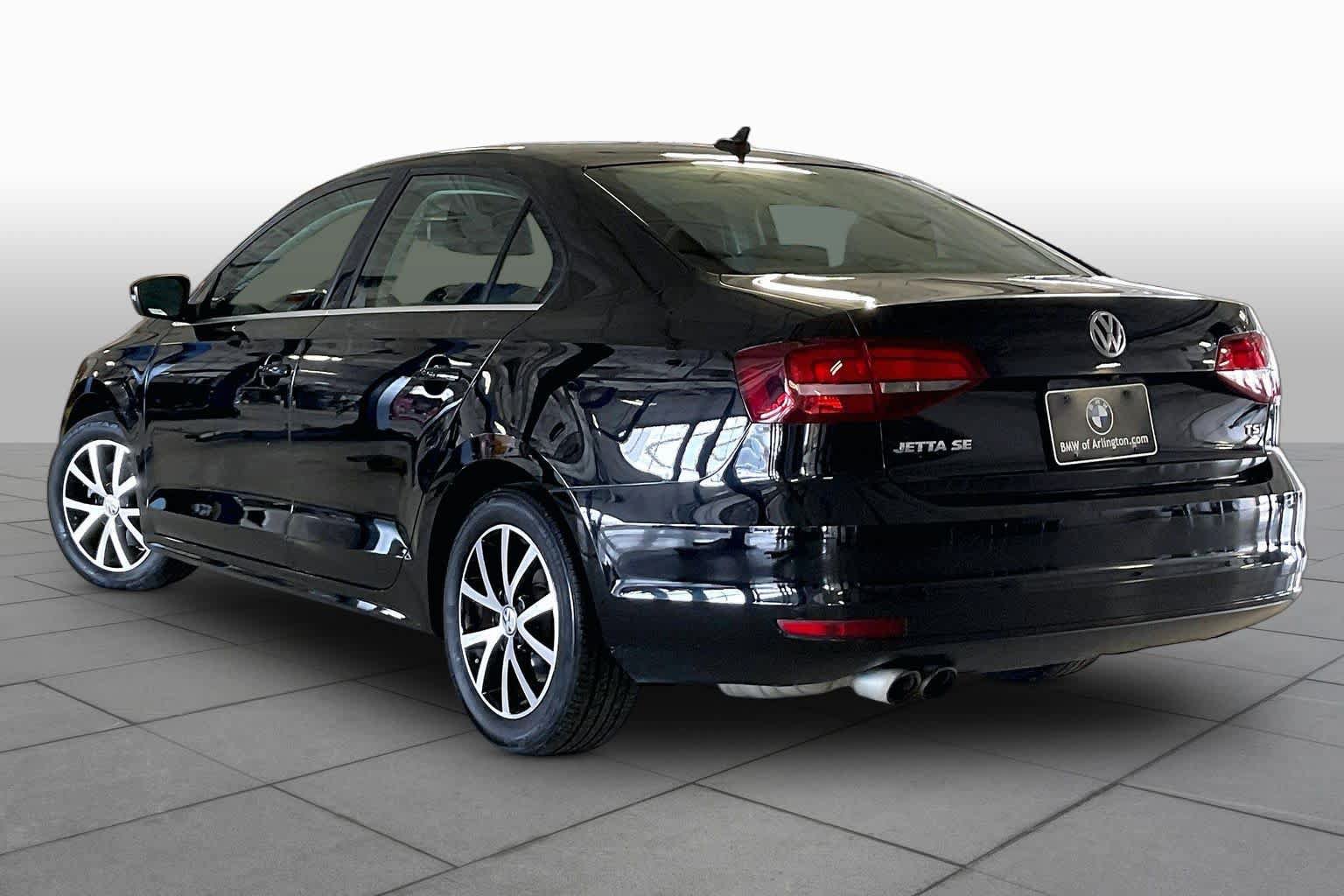 Used 2017 Volkswagen Jetta SE FWD image 11