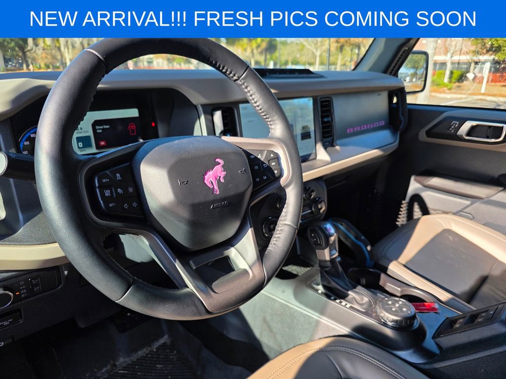 Used 2024 Ford Bronco Wildtrak image 9