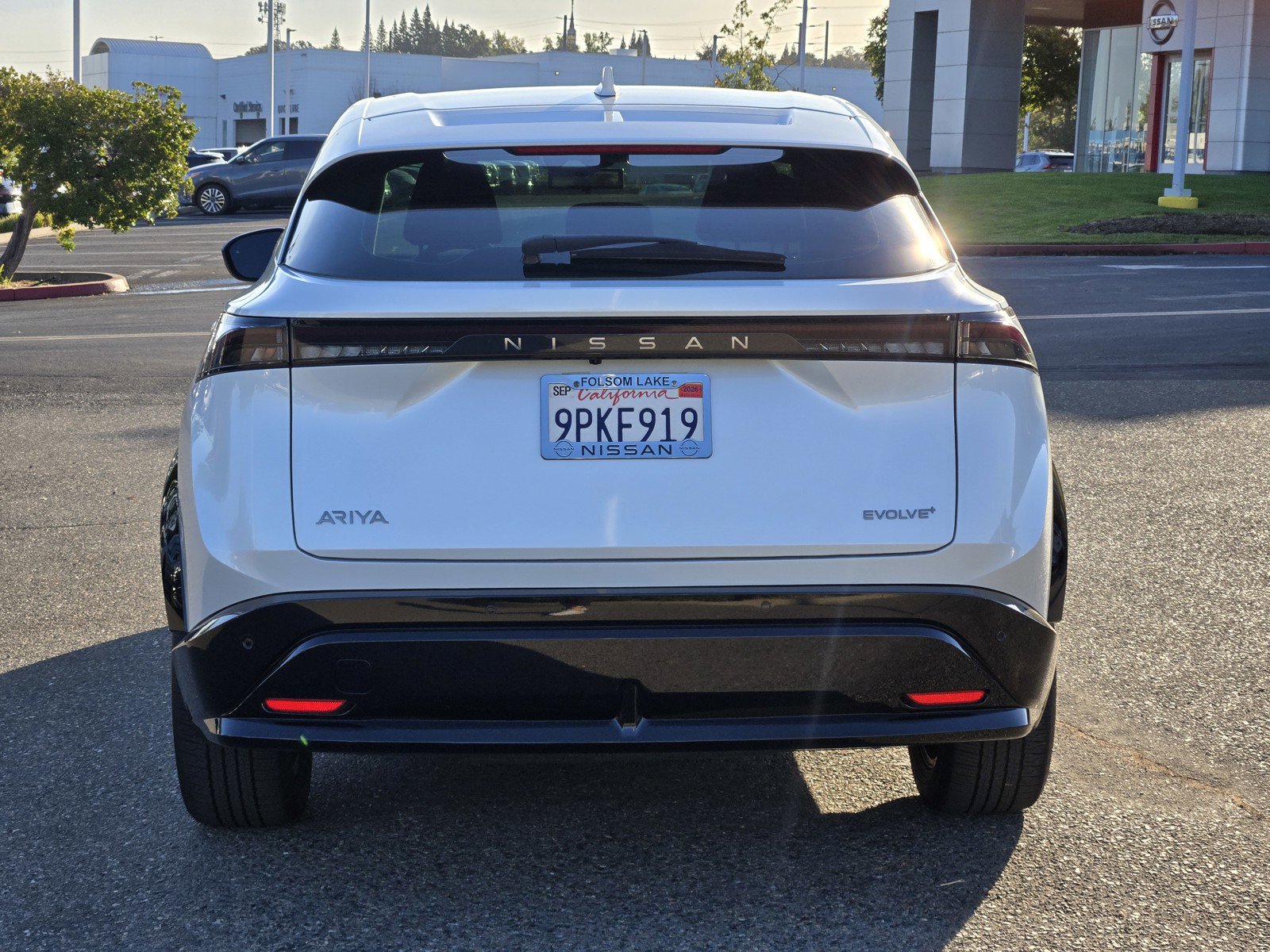 Certified 2024 Nissan Ariya FWD image 5