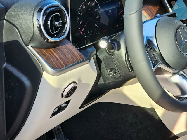 New 2026 Mercedes-Benz GLC 300 GLC 300 image 15