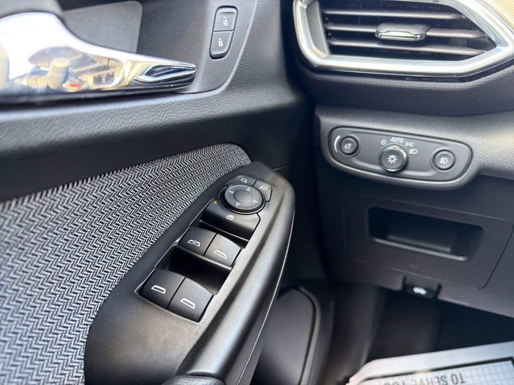 Certified 2023 Chevrolet TrailBlazer LT FWD image 22
