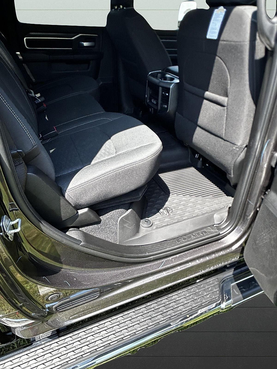 New 2025 RAM 2500 Big Horn AWD/4WD image 21