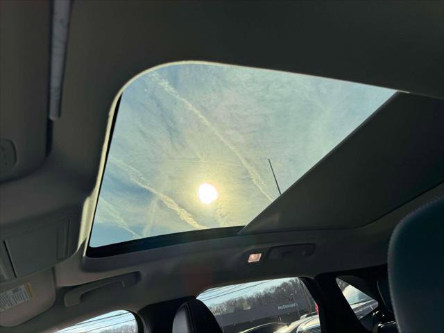 Used 2025 Ford Escape PHEV w/ PHEV Premium Package image 18