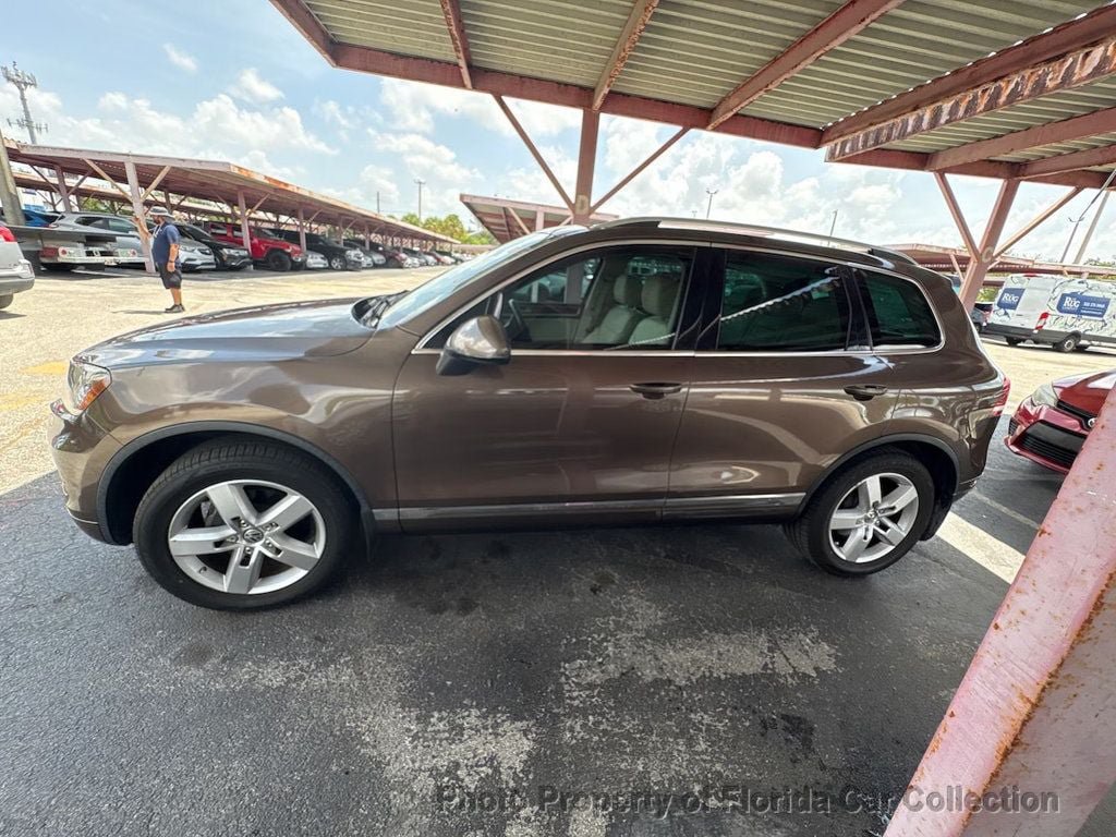 Used 2012 Volkswagen Touareg VR6 AWD/4WD image 7