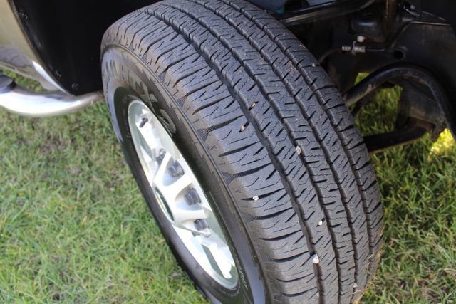 Used 2011 Chevrolet Silverado 2500 LT w/ Interior Plus Package image 14