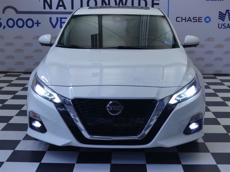 Used 2020 Nissan Altima 2.5 Platinum AWD/4WD image 2