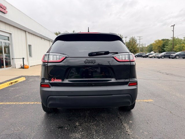 Used 2020 Jeep Cherokee Latitude Plus AWD/4WD image 4
