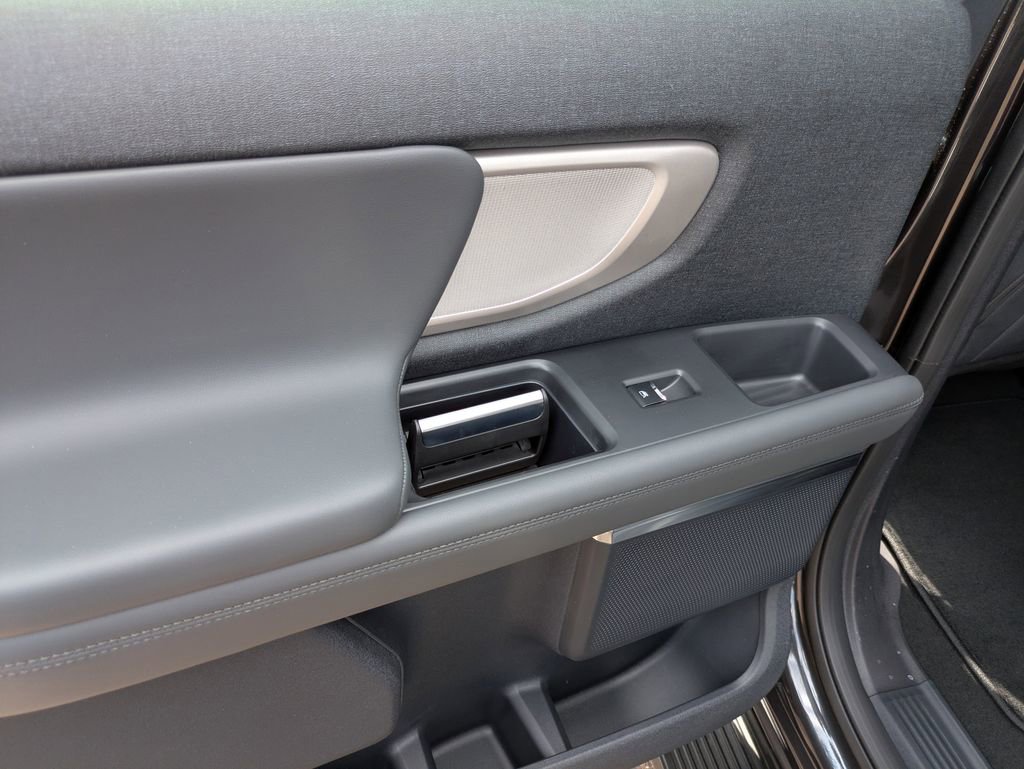 New 2026 Ford Expedition Active RWD image 11