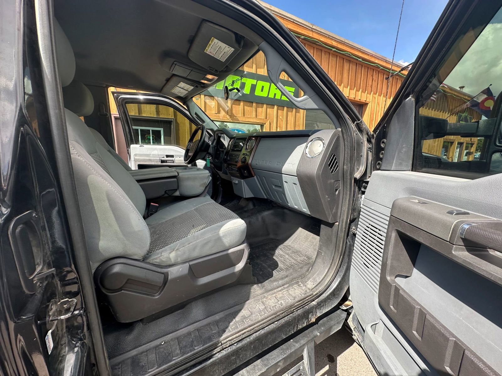 Used 2011 Ford F350 XLT w/ Snow Plow Prep Pkg image 12