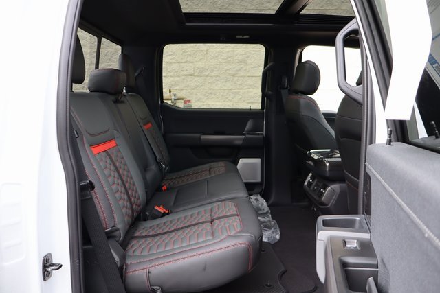 New 2025 Ford F150 Lariat w/ Equipment Group 502A High image 43