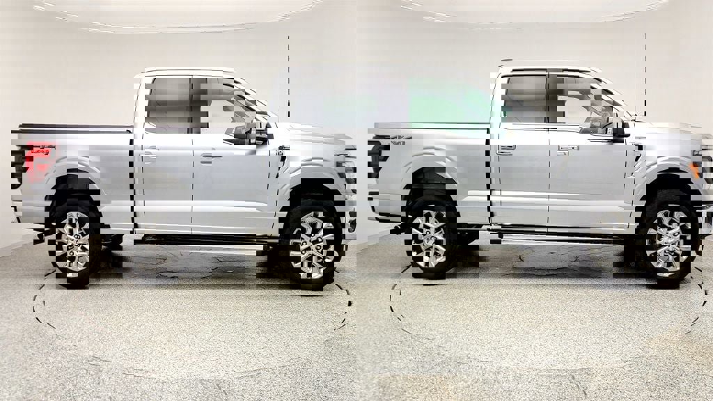 Used 2025 Ford F150 Lariat w/ Equipment Group 502A High image 4