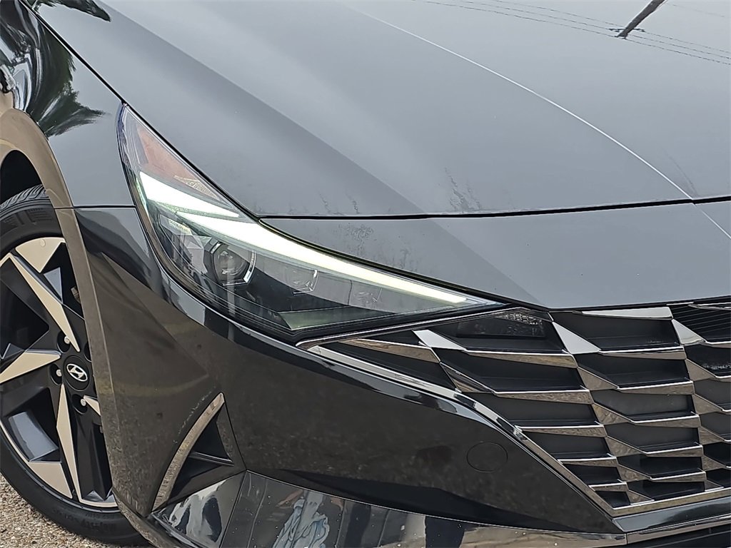 Certified 2022 Hyundai Elantra Limited image 30