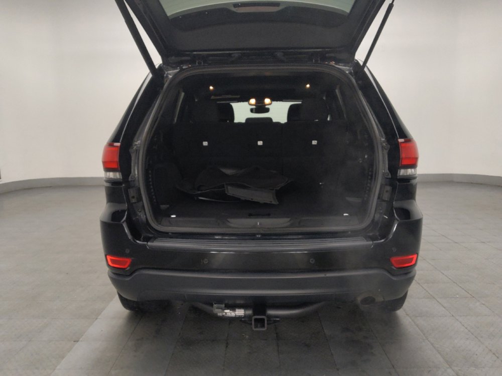 Used 2019 Jeep Grand Cherokee Laredo image 29