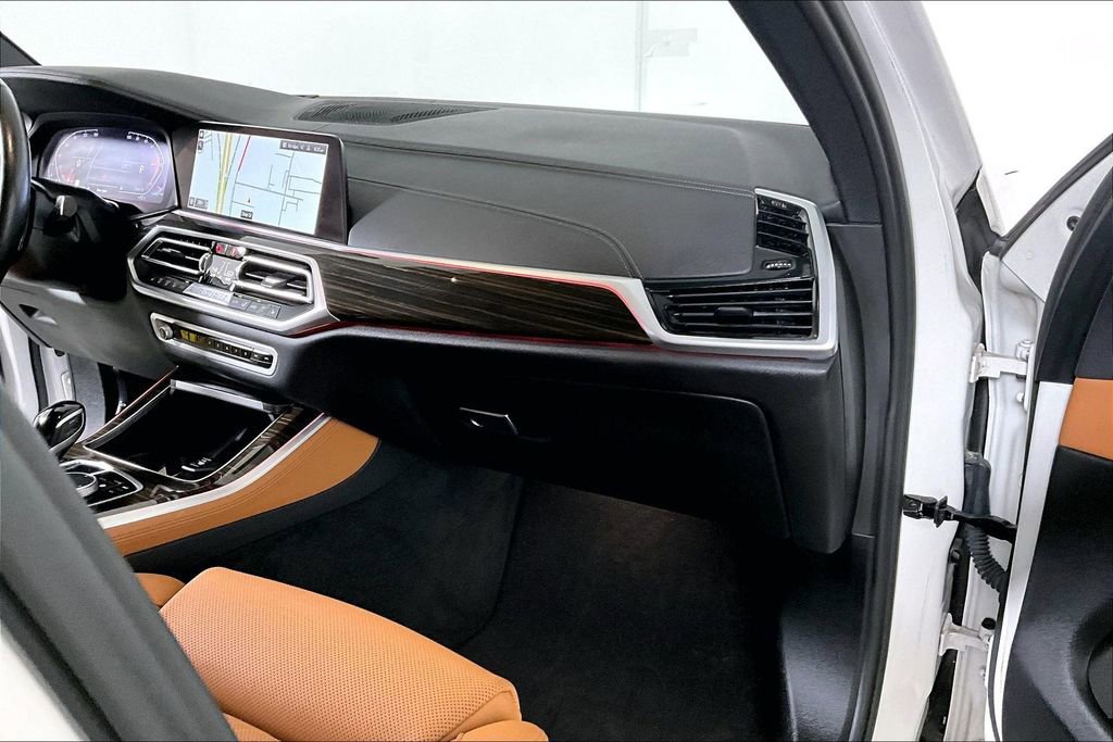 Used 2023 BMW X5 xDrive40i w/ Premium Package image 16