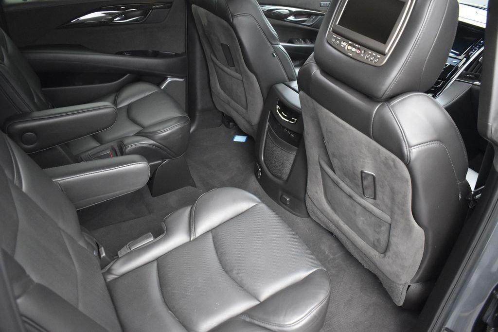 Used 2019 Cadillac Escalade ESV Platinum AWD/4WD image 37