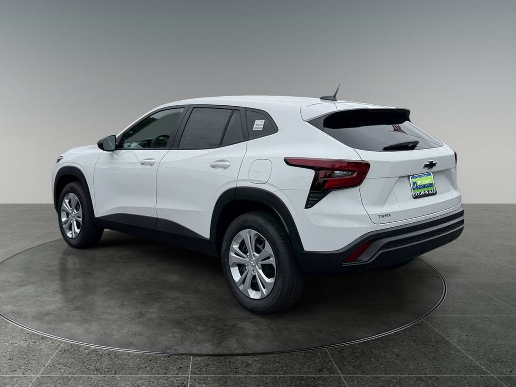 New 2026 Chevrolet Trax LS w/ Driver Confidence Package FWD image 7