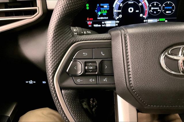 Used 2025 Toyota Tundra Limited image 25