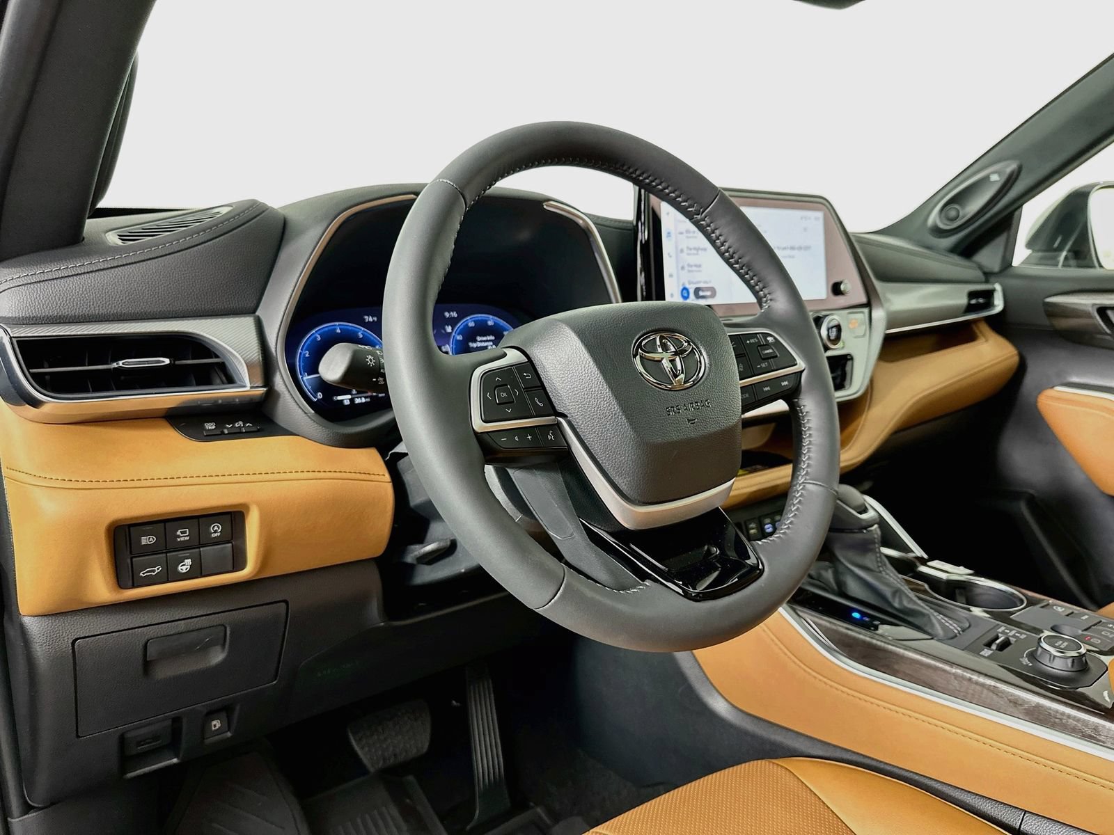 New 2026 Toyota Highlander Platinum AWD/4WD image 9
