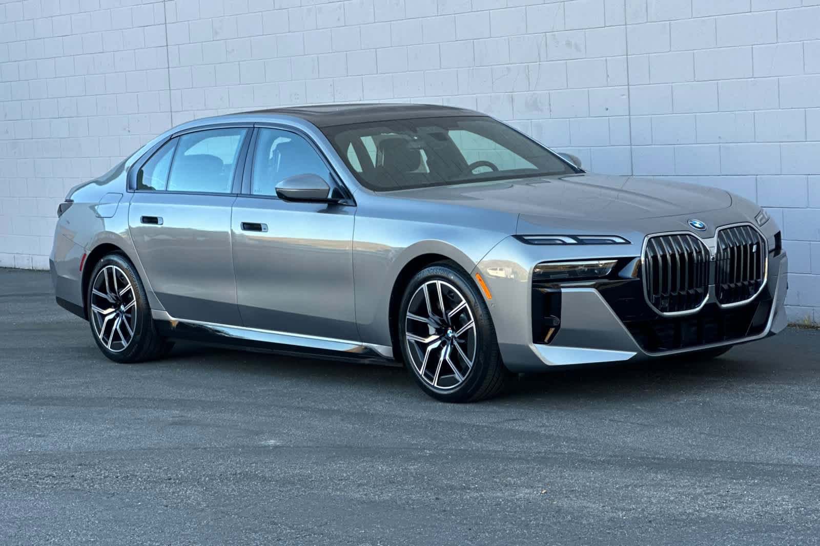 New 2025 BMW i7 eDrive50 w/ M Sport Package RWD image 9