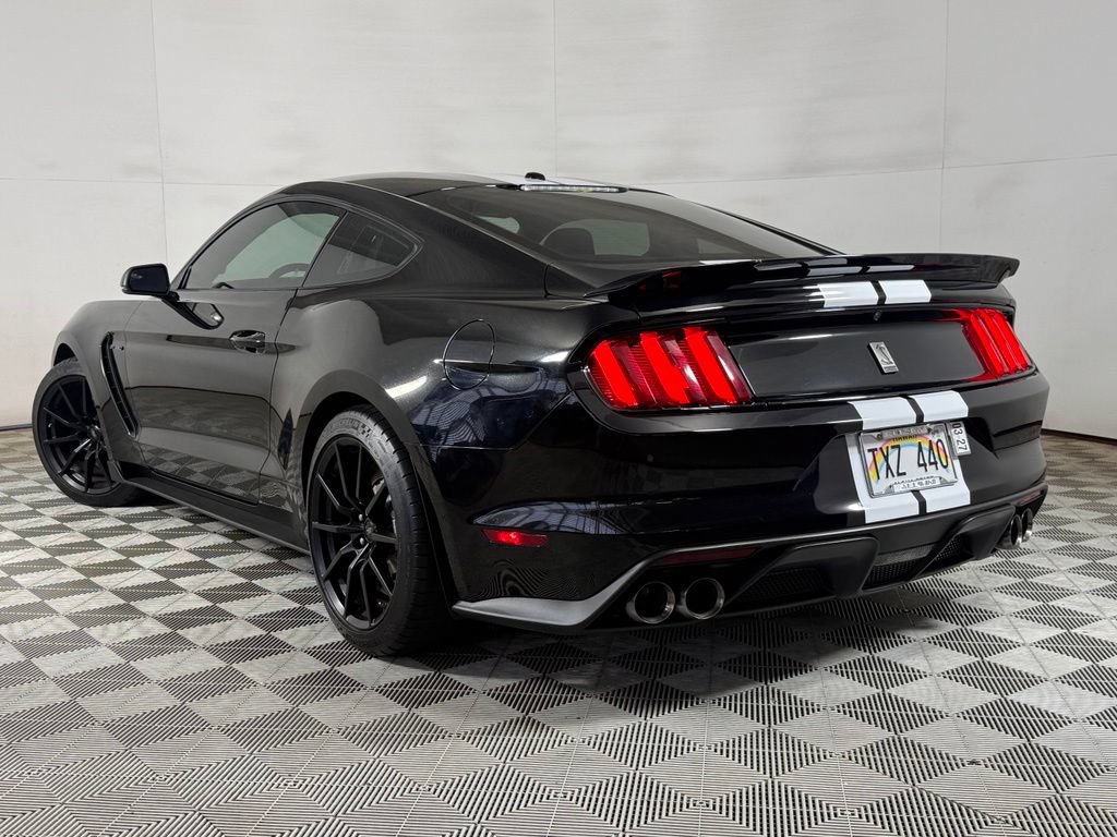 Used 2018 Ford Mustang Shelby GT350 w/ Convenience Package RWD image 4