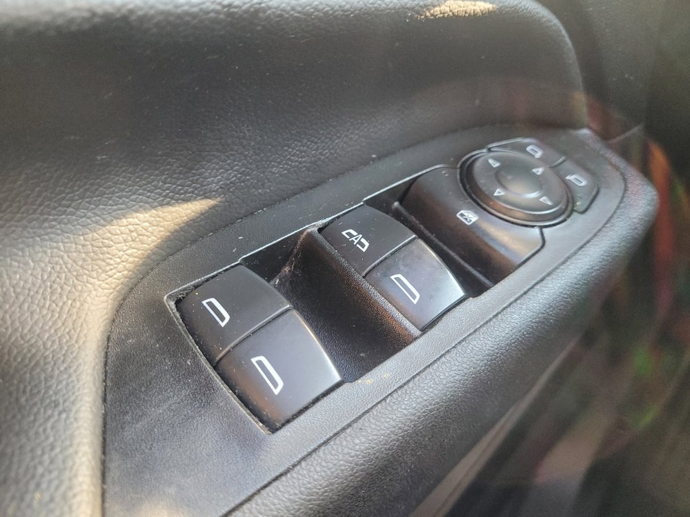 Used 2022 Chevrolet Equinox LT image 27