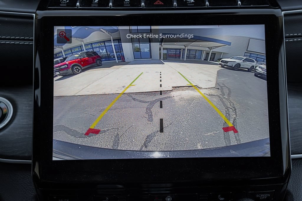 Used 2023 Jeep Grand Cherokee Limited AWD/4WD image 44