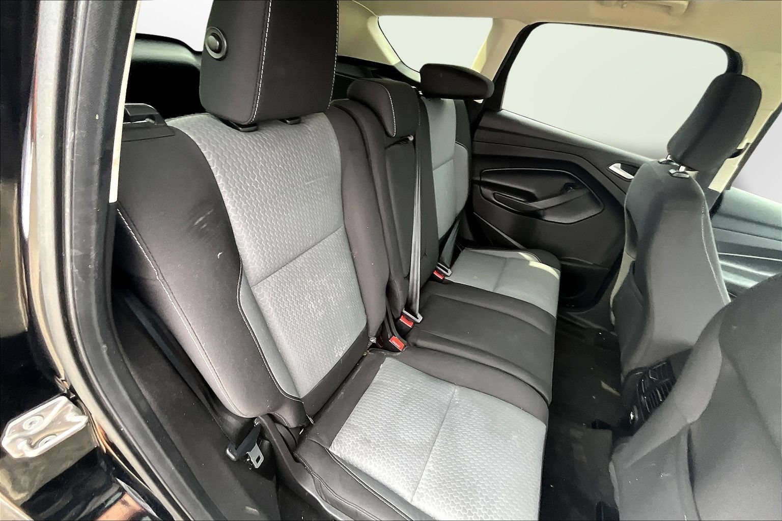 Used 2018 Ford Escape SE w/ SE Sync 3 Package FWD image 17