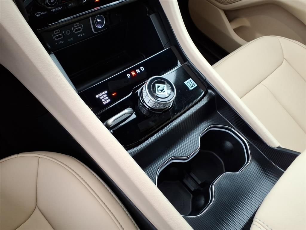 New 2025 Jeep Grand Cherokee Limited image 25