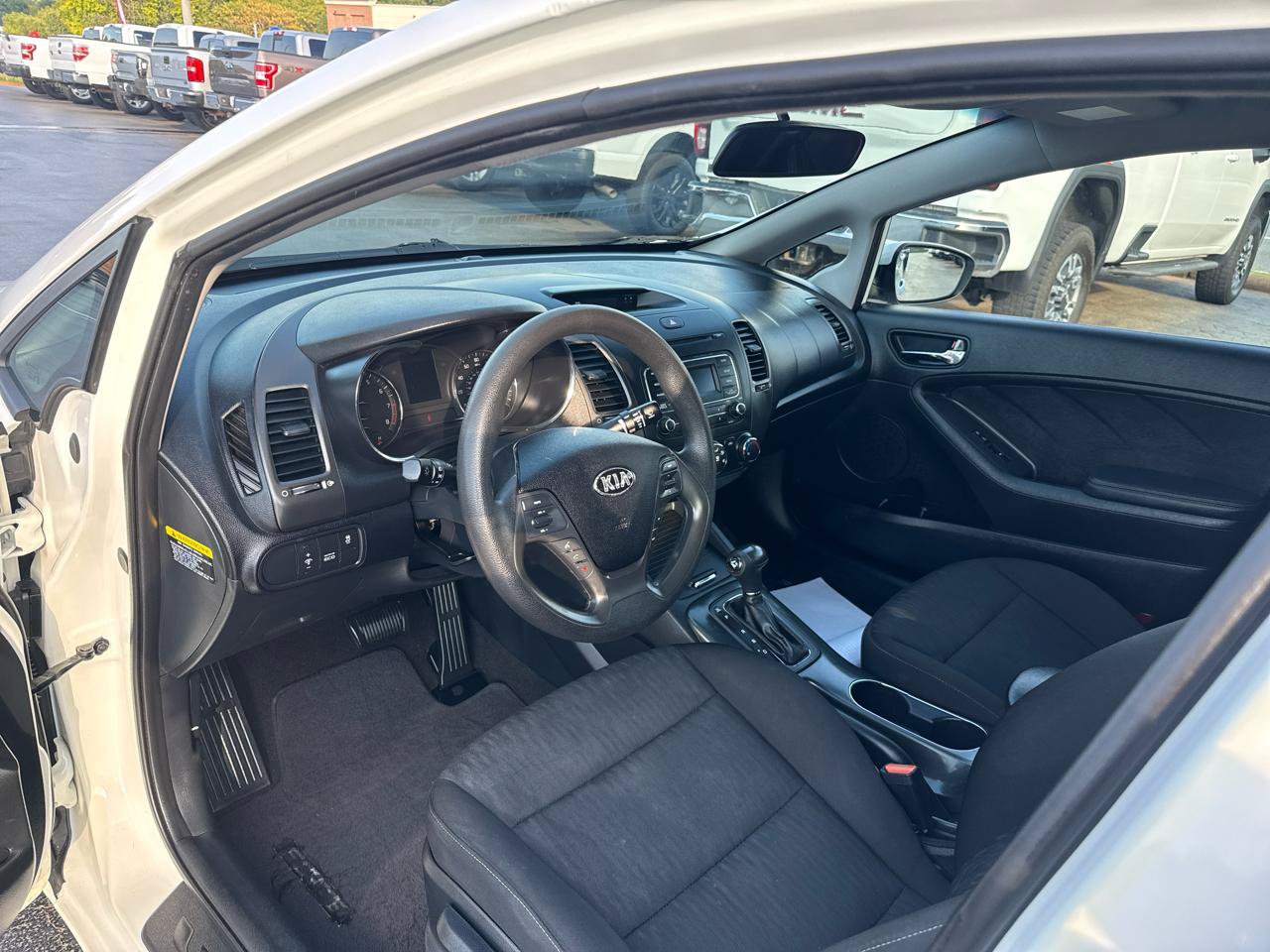 Used 2016 Kia Forte LX FWD image 5