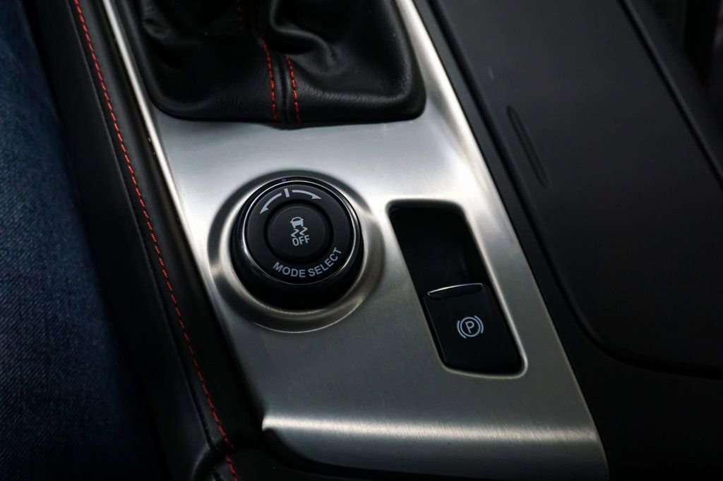 Used 2019 Chevrolet Corvette Z06 RWD image 32