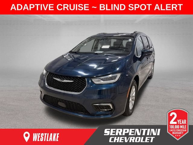 Used 2021 Chrysler Pacifica Touring-L FWD image 1