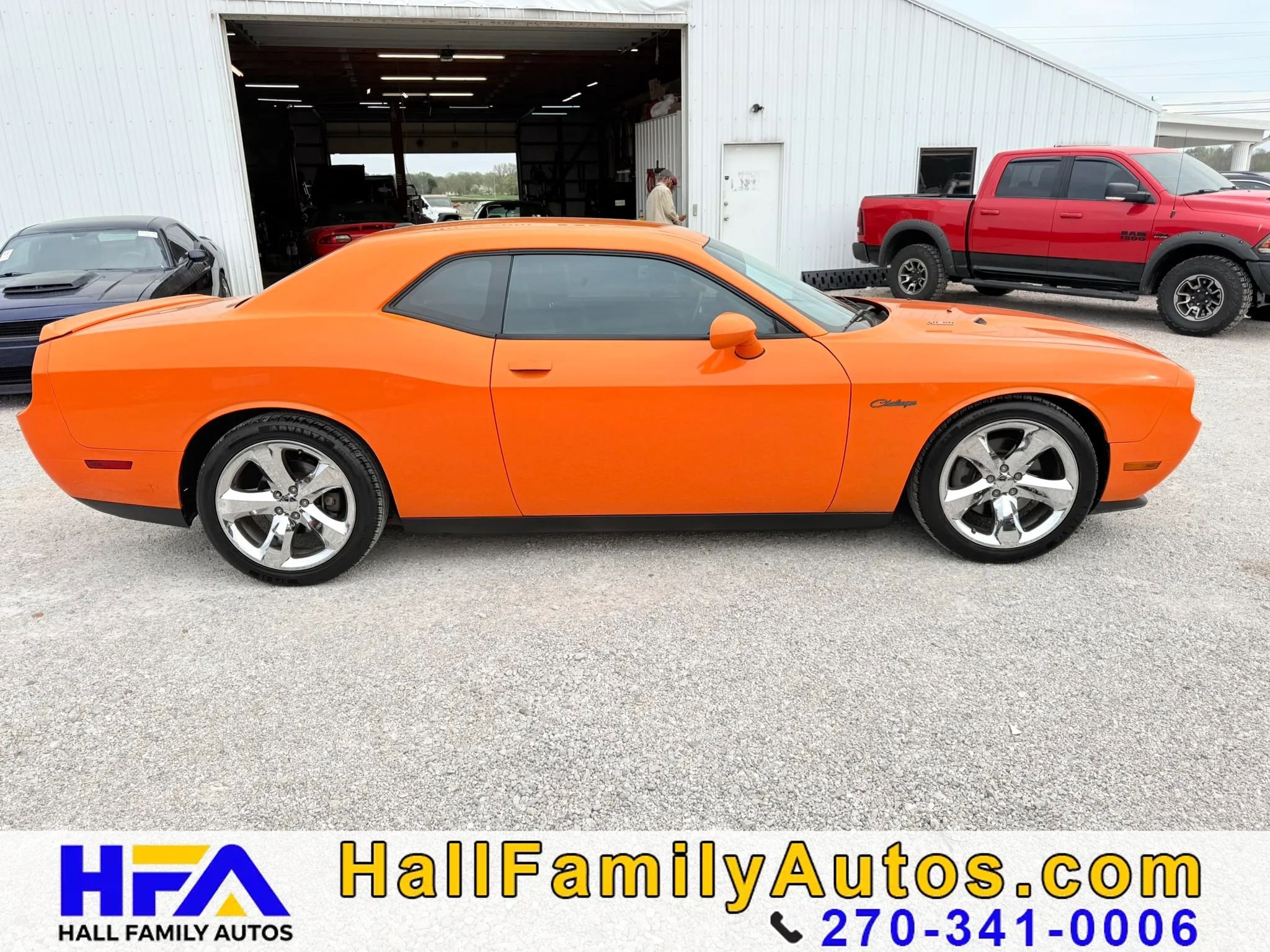 Used 2014 Dodge Challenger R/T RWD image 7