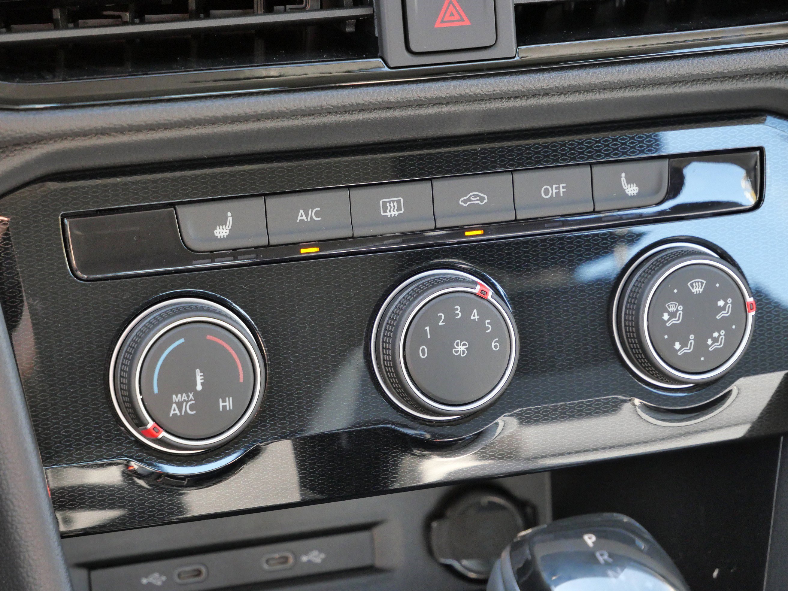 New 2025 Volkswagen Taos S image 10