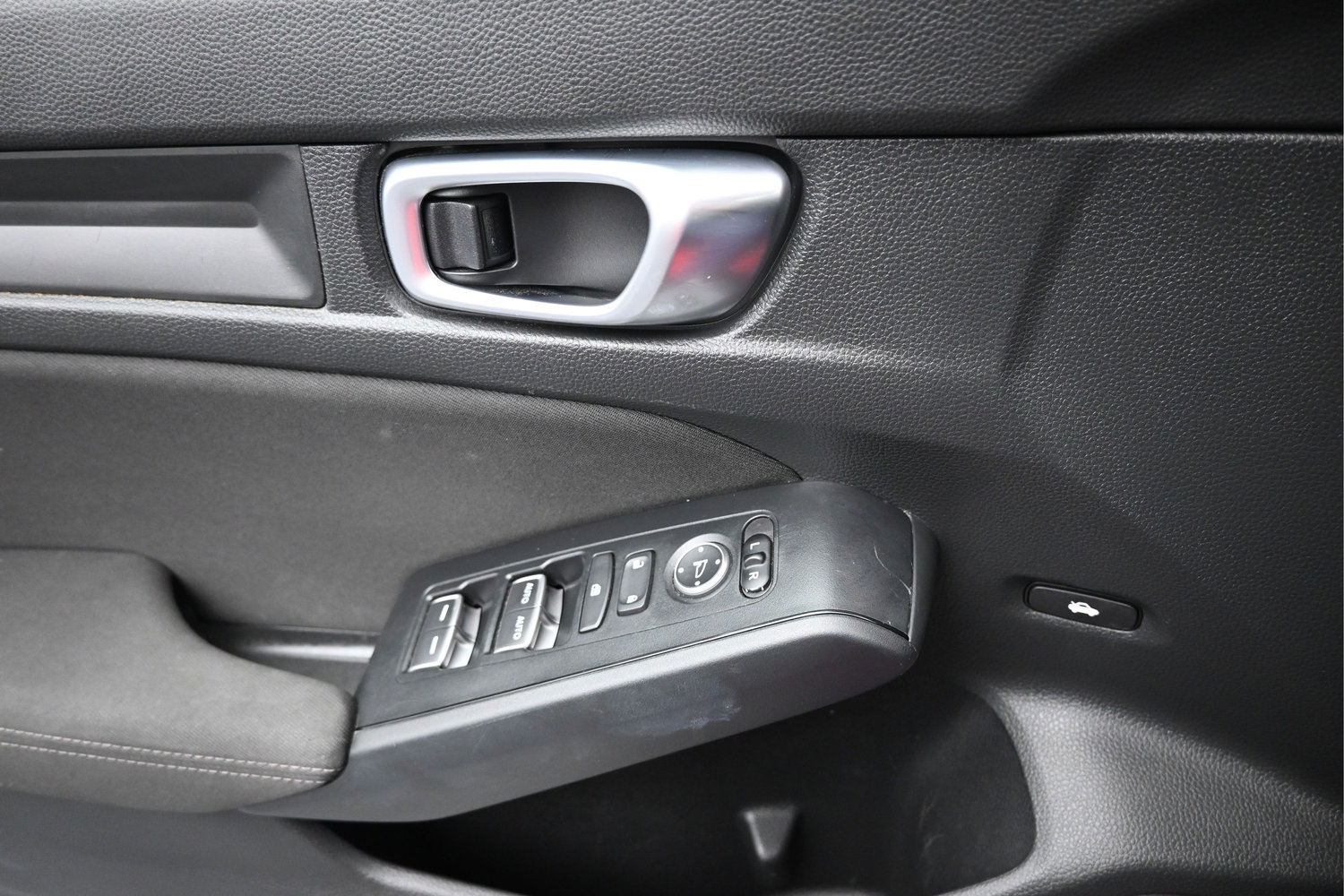 Used 2024 Honda Civic Sport image 13