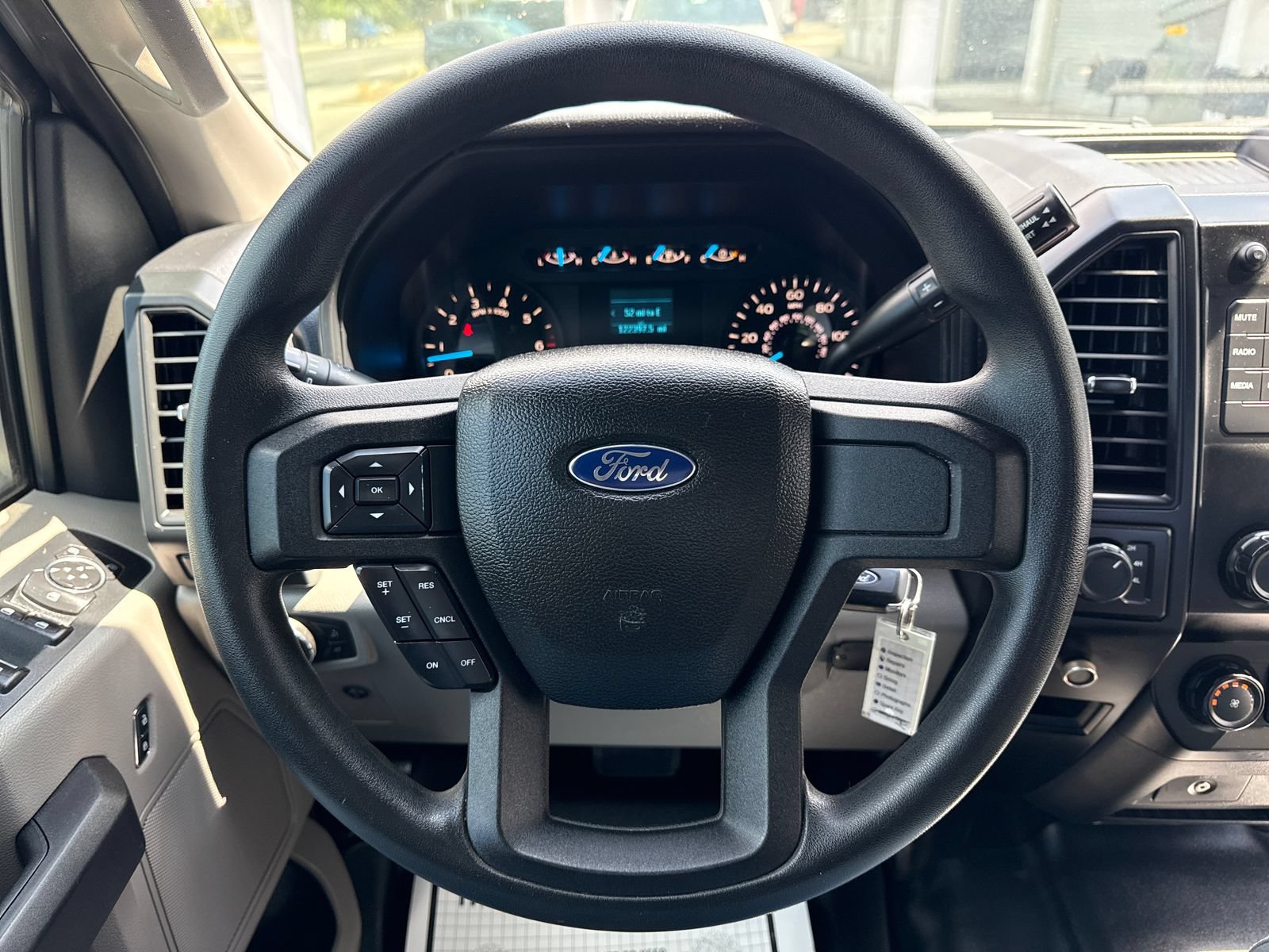 Used 2015 Ford F150 XL w/ XL Power Equipment Group AWD/4WD image 14