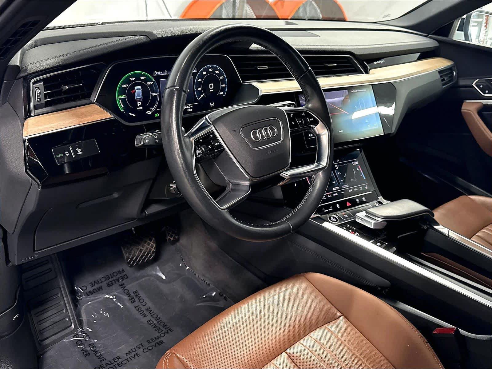 Used 2024 Audi Q8 e-tron Premium Plus AWD/4WD image 16