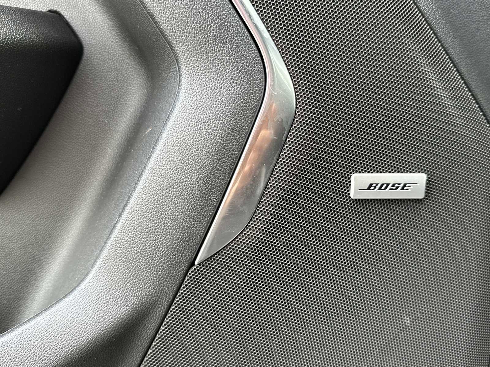 Used 2024 GMC Yukon SLT image 19