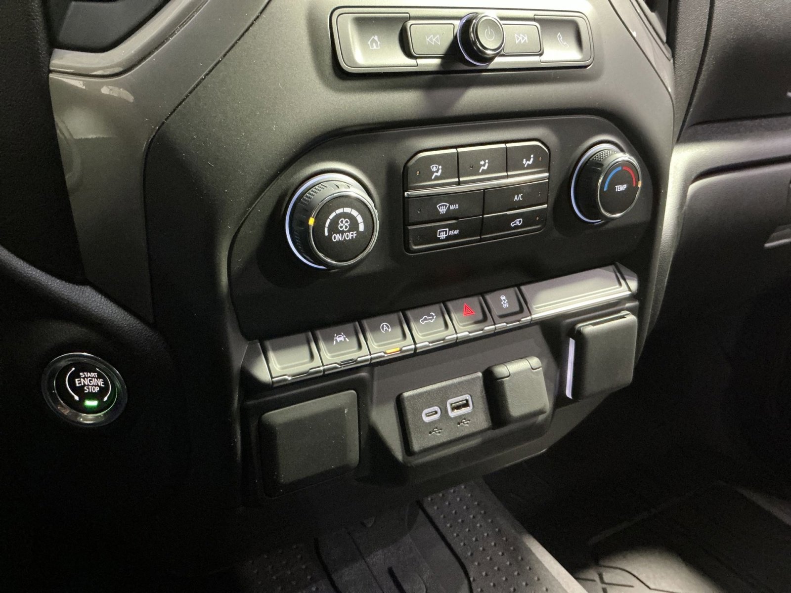 New 2026 Chevrolet Silverado 1500 Custom w/ Turbomax Blackout Package image 29