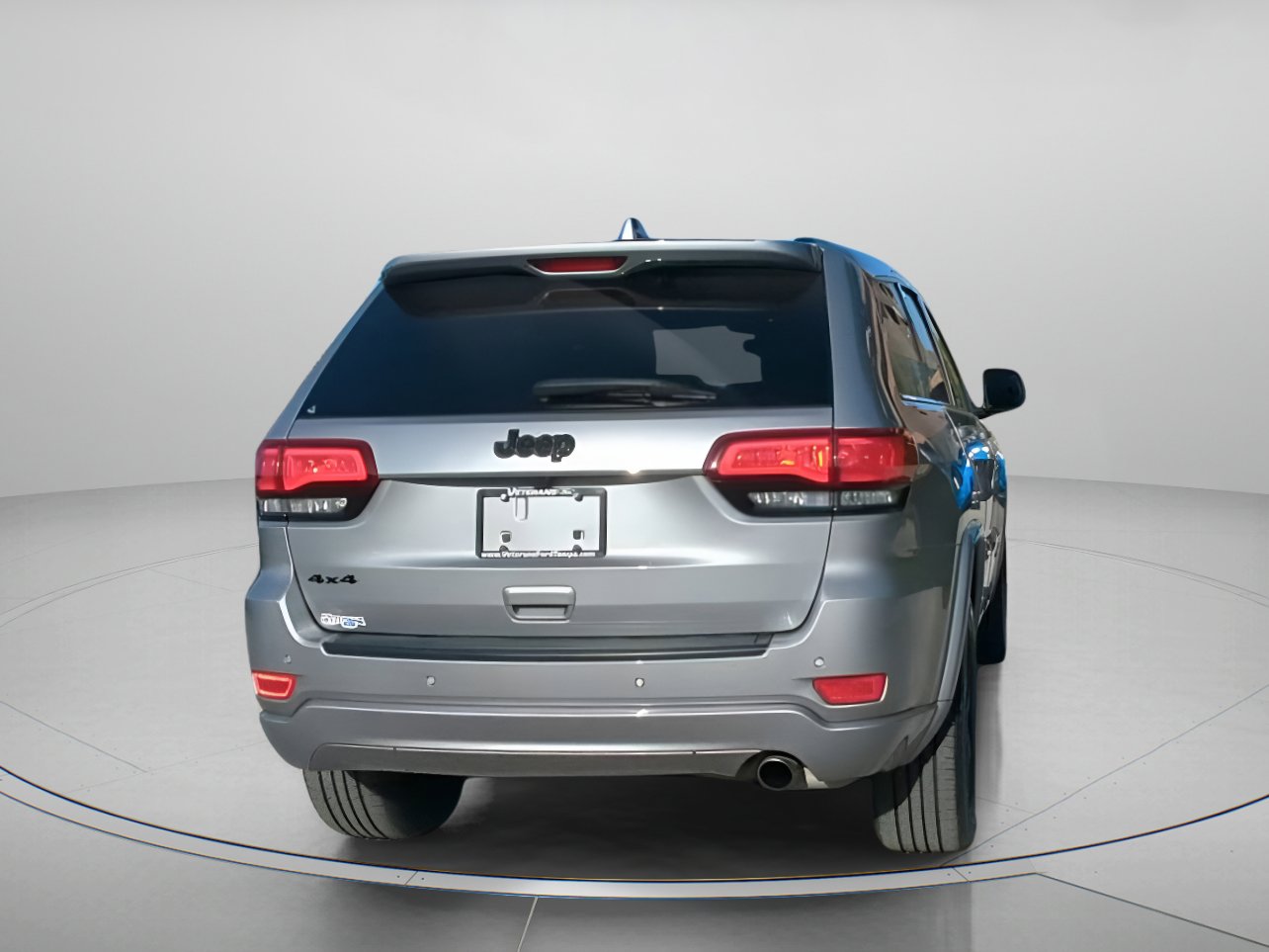 Used 2021 Jeep Grand Cherokee Laredo X image 24